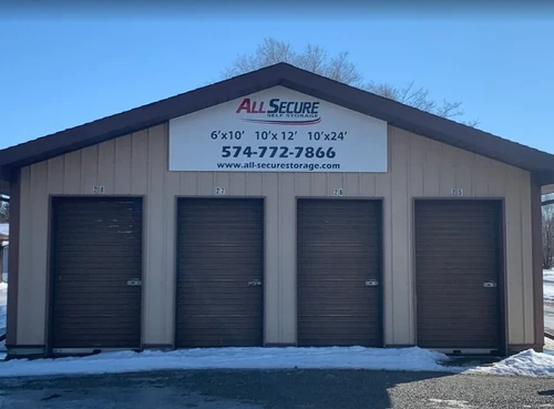 Knox - 1000 S Prettyman St storage facility exterior view